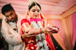 Photography-of-Bengali-Wedding-Khoidaan-Rituals